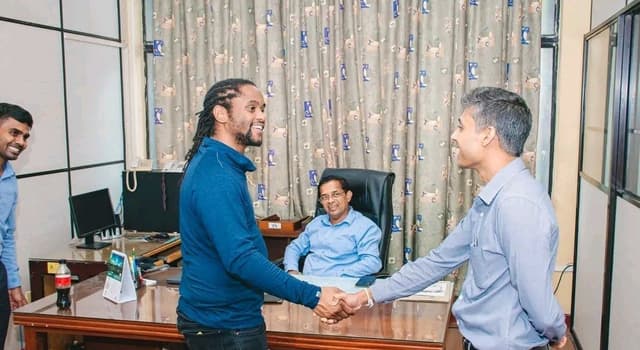 Prof.Jason Mars visit the UOM